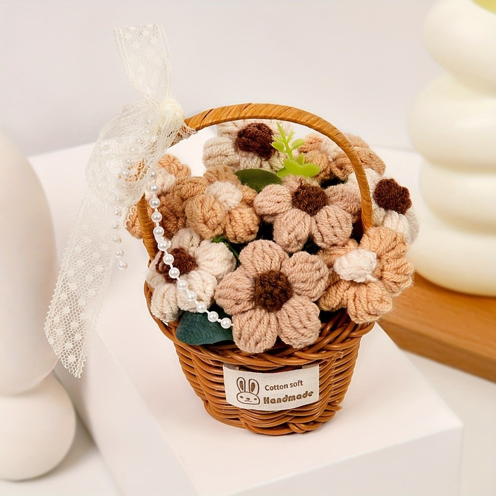 Baby Products Basket - Цветок из пушистой пряжи ручной работы,